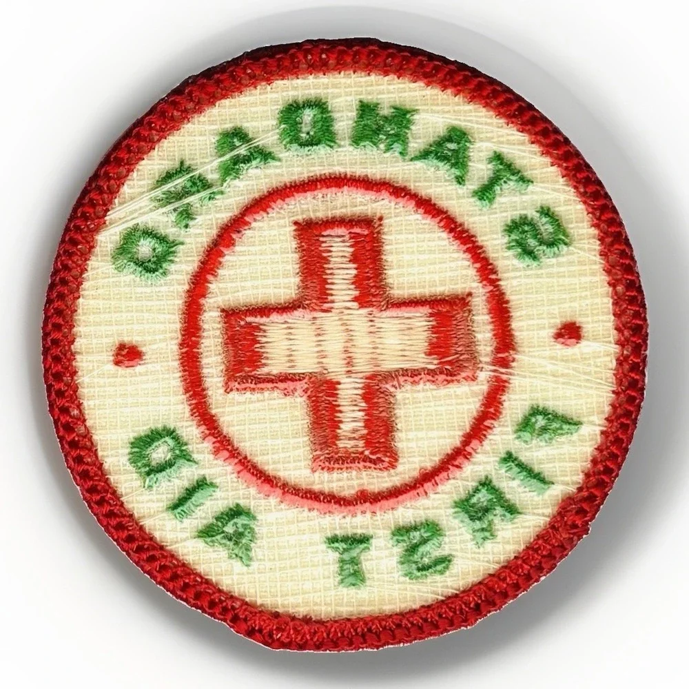 Vintage American Red Cross Standard First Aid Patch Cheesecloth Mesh‎ Back 1960s